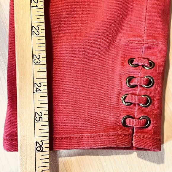 Chico's Perfect Stretch 6 Pull On Slim Leg Cropped Ankle Pants Detail Hem Boho - Picture 9 of 10